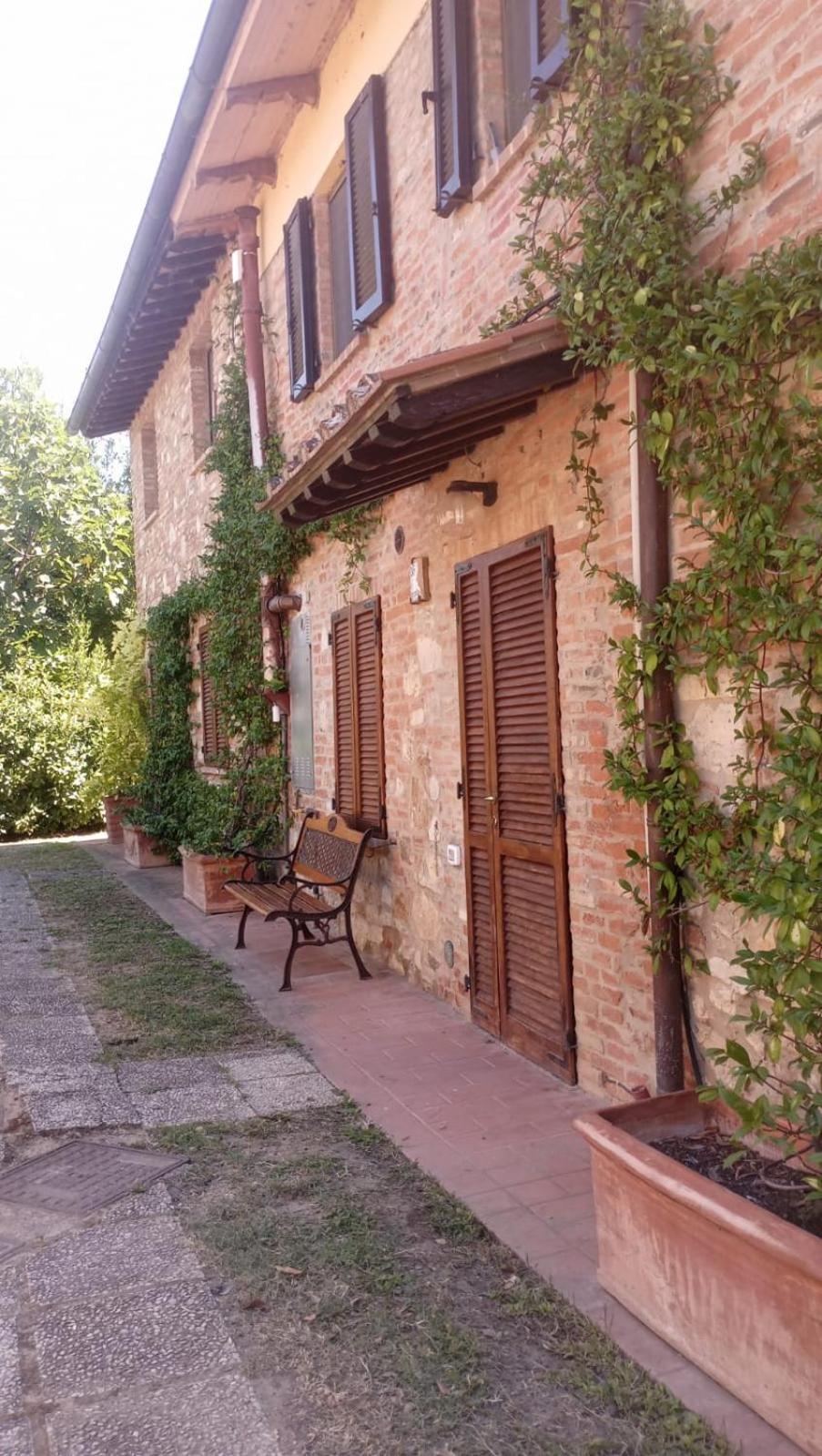 Agriturismo La Pergola كاستيغليون ديل لاغو المظهر الخارجي الصورة