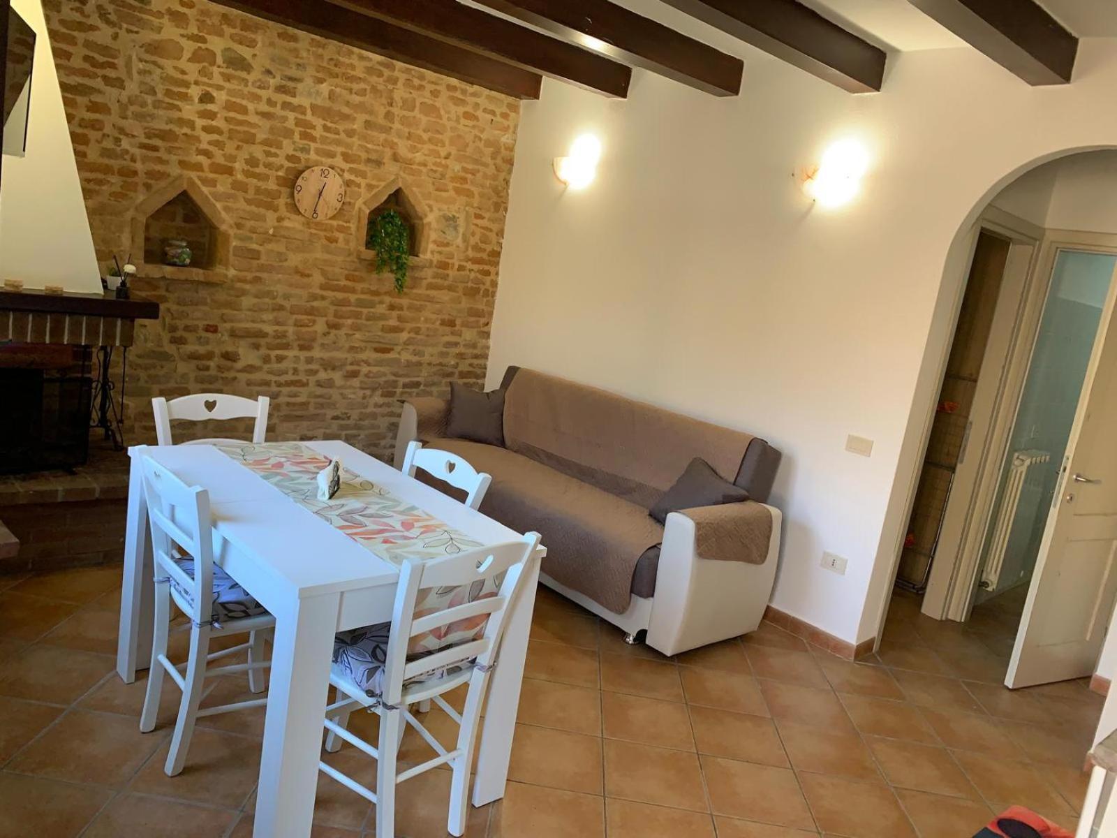 Agriturismo La Pergola كاستيغليون ديل لاغو المظهر الخارجي الصورة