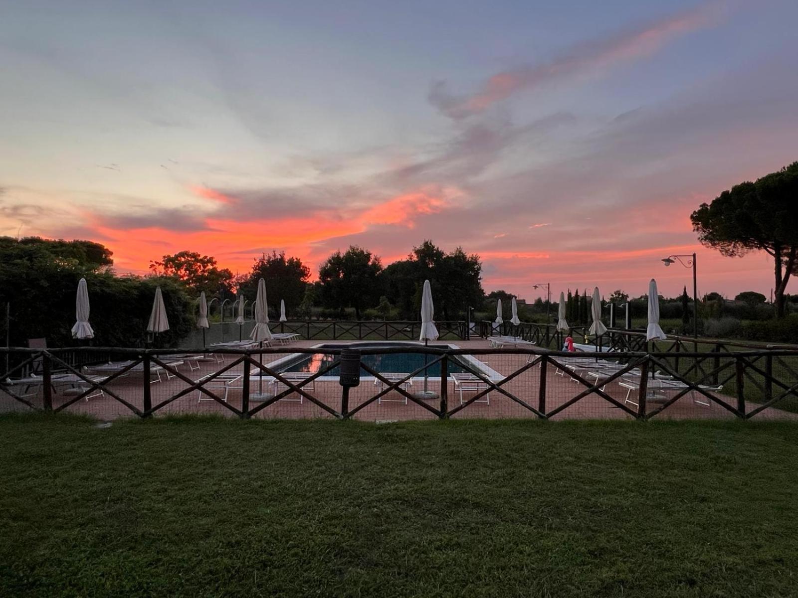 Agriturismo La Pergola كاستيغليون ديل لاغو المظهر الخارجي الصورة
